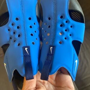 Nike BOYS LITTLE KID SUNRAY PROTECT 2 OUTDOOR SANDAL